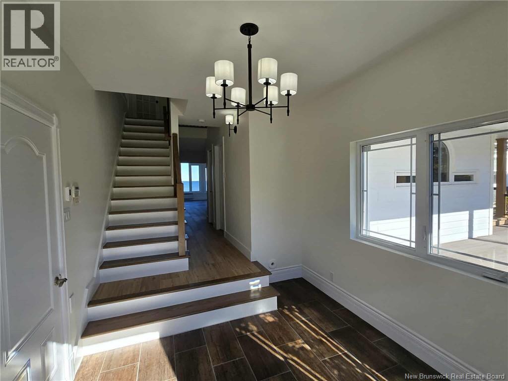 2156 Queen Elizabeth Drive Property Photo 18