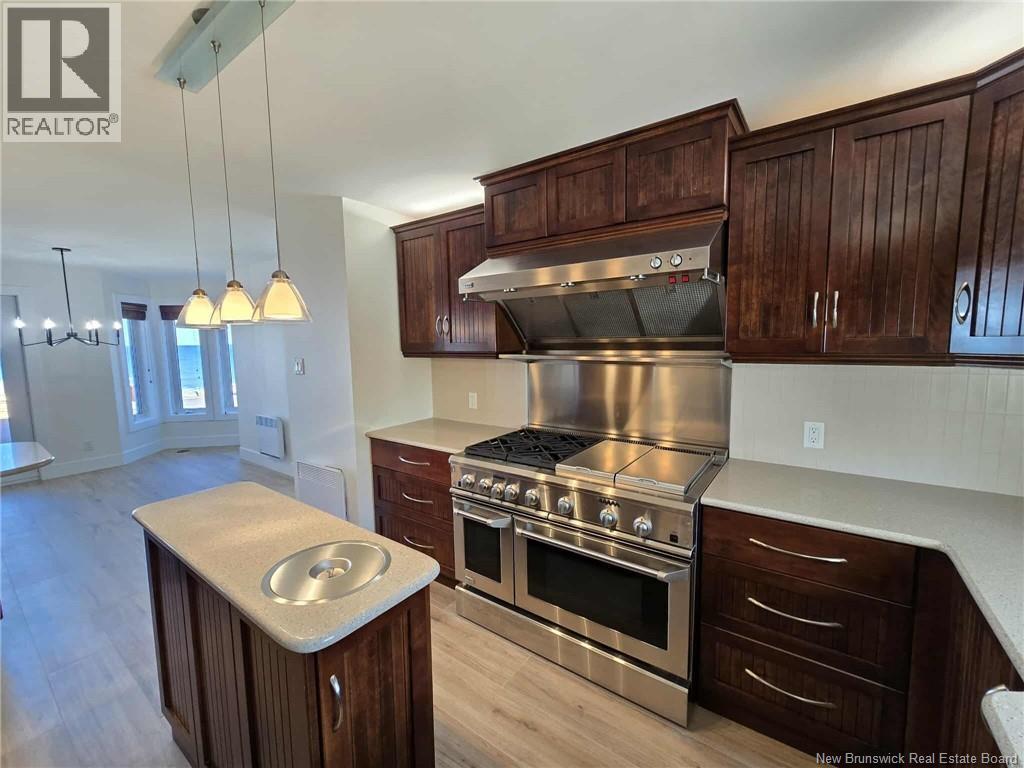 2156 Queen Elizabeth Drive Property Photo 24