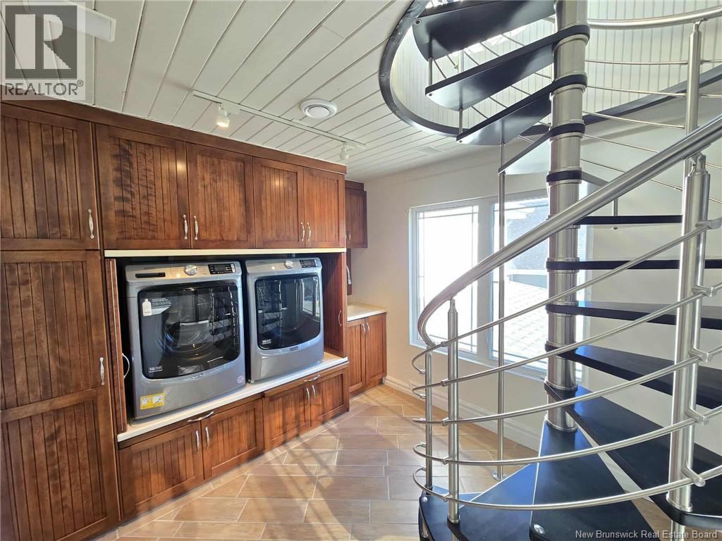 2156 Queen Elizabeth Drive Property Photo 41