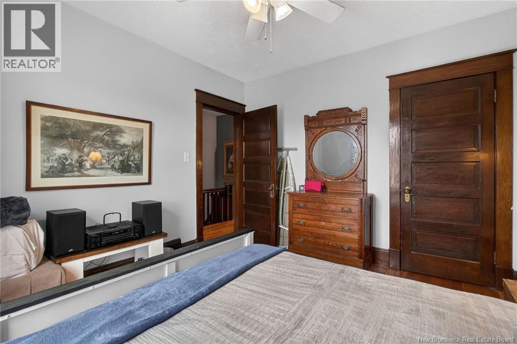 425 Lutz Street Property Photo 25