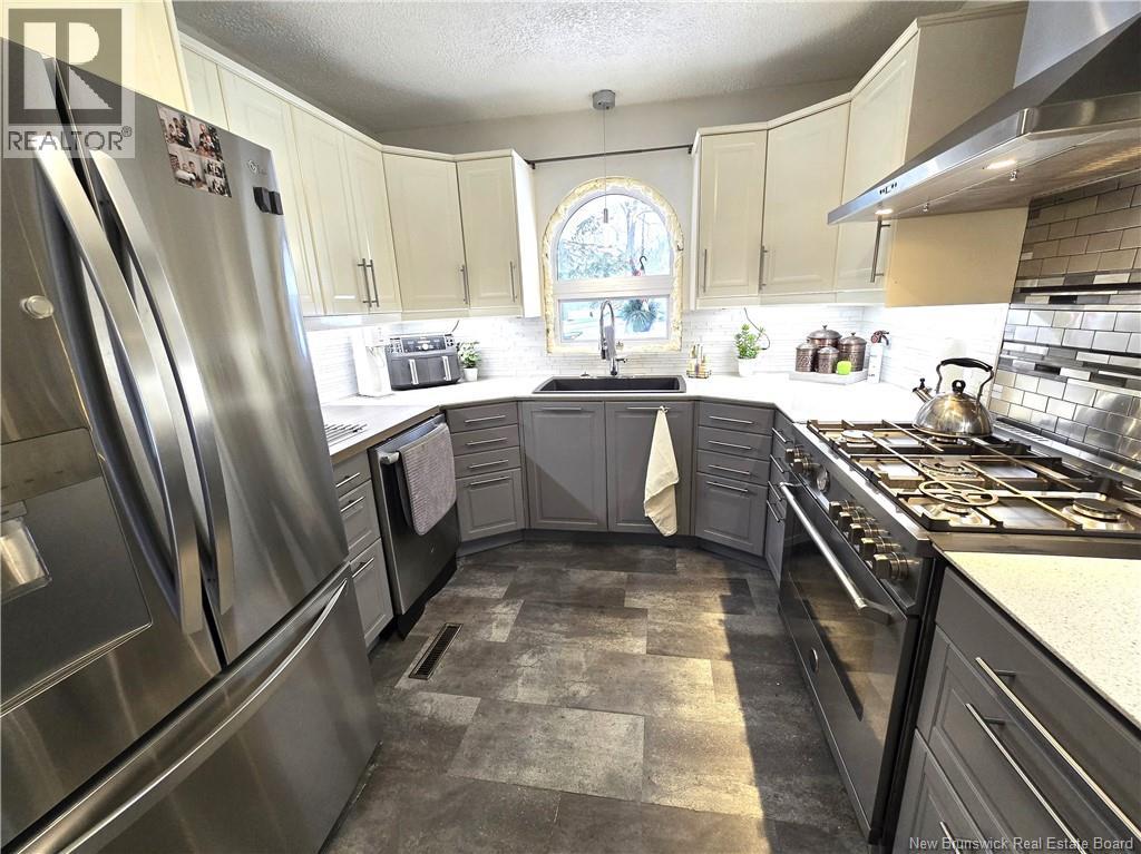 1252 Baisley Road Property Photo 4
