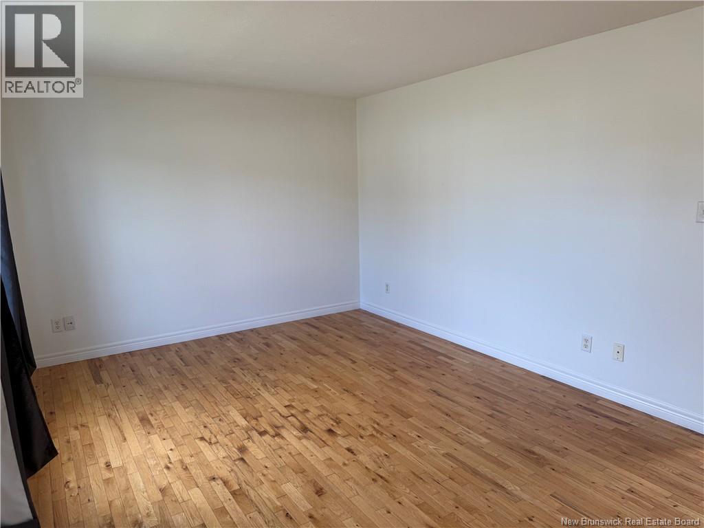 333 Twin Oaks Property Photo 3