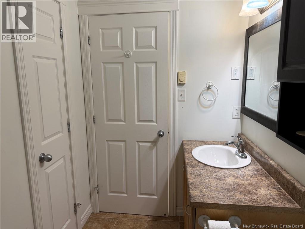 333 Twin Oaks Property Photo 14