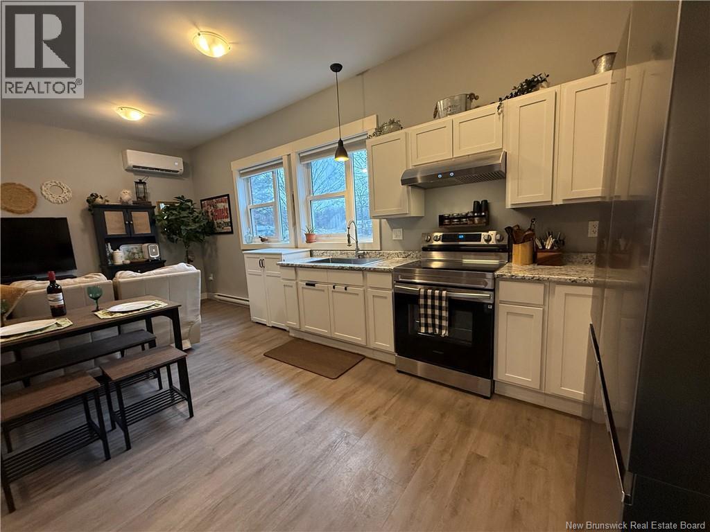 98 Mcnair Drive Property Photo 6