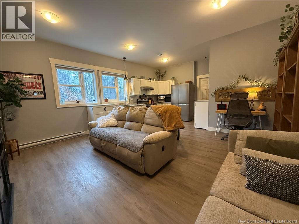 98 Mcnair Drive Property Photo 10