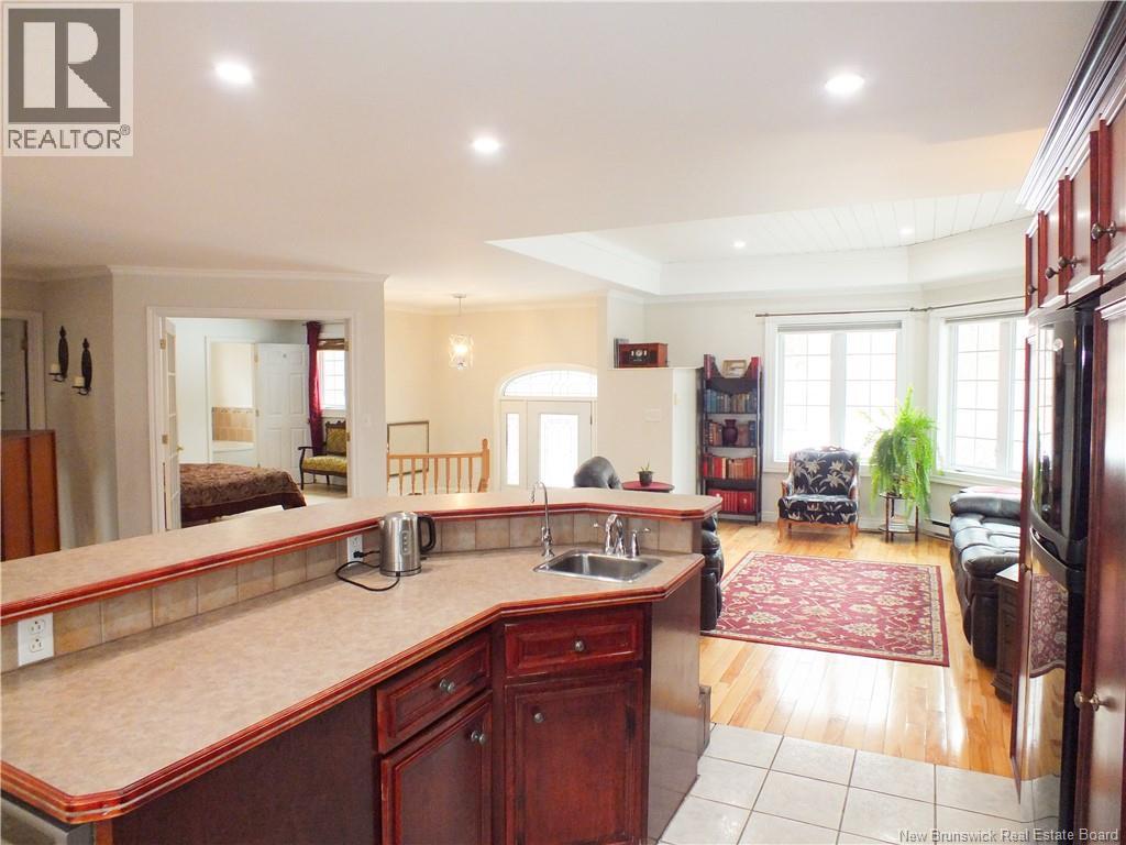 28 Mountain View Crescent Property Photo 9