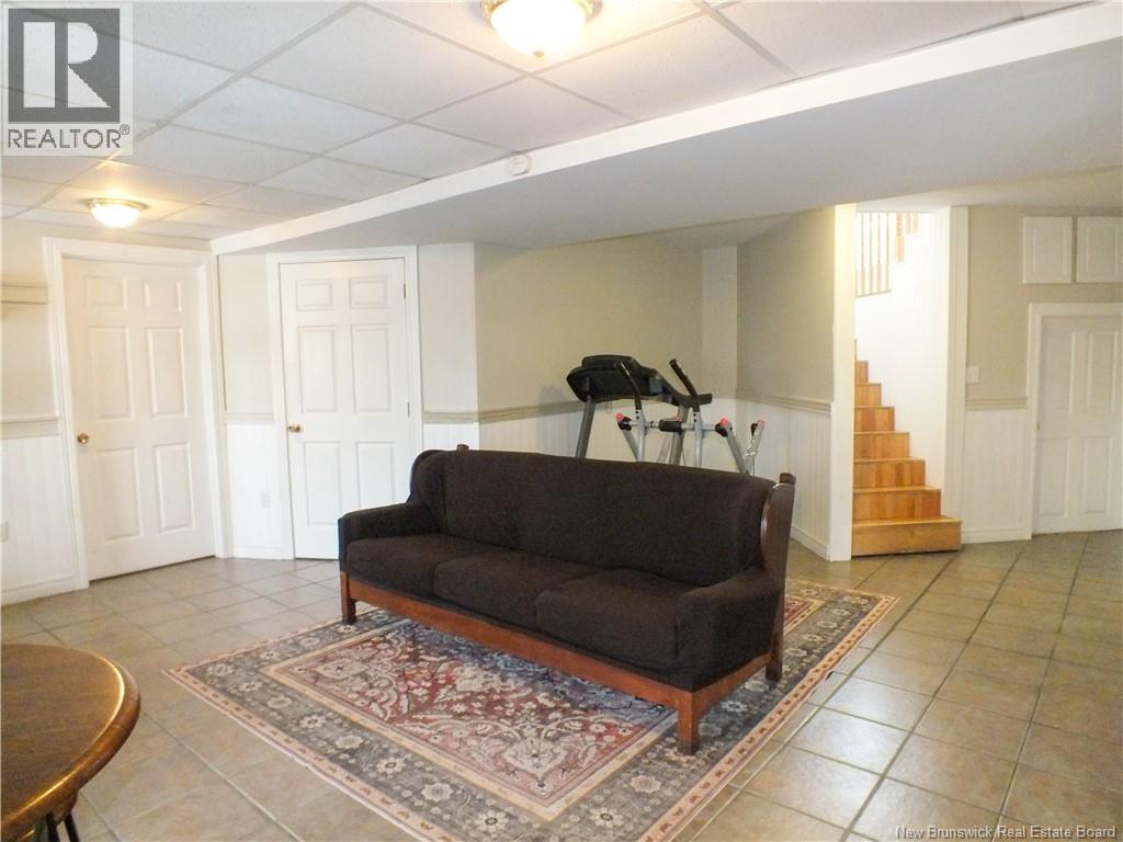28 Mountain View Crescent Property Photo 28