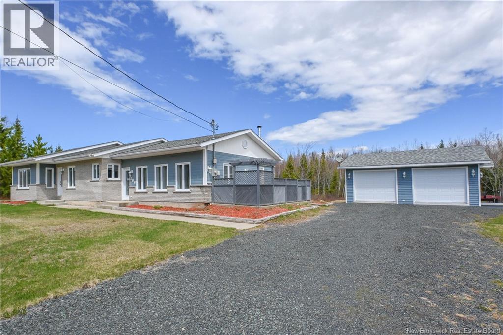 199 Saint-simon Road Property Photo 2