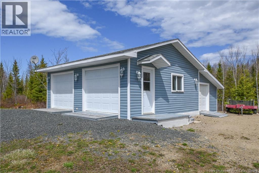 199 Saint-simon Road Property Photo 6