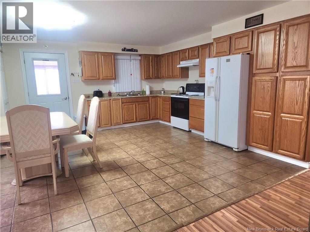 613 Madawaska Road Property Photo 2