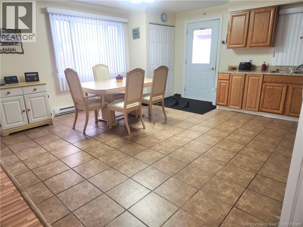 613 Madawaska Road Property Photo 4