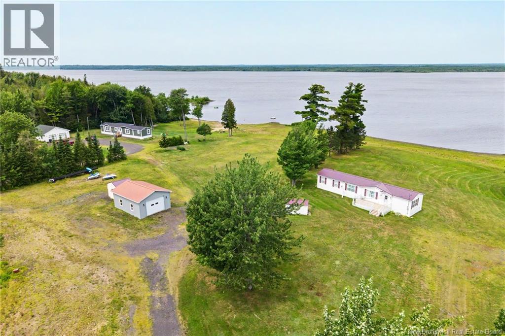 388 Cox Point Road Property Photo 2