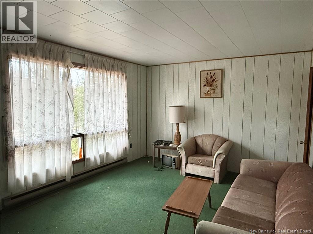 373 Howard Road Property Photo 10