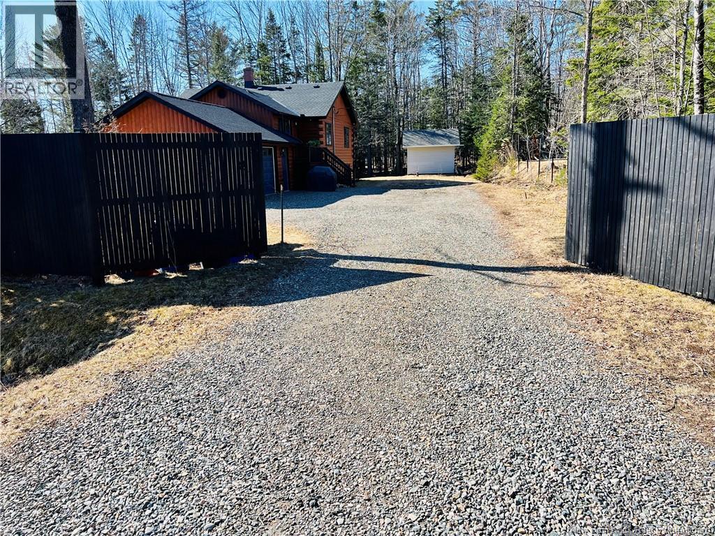 18 Ledge Loop Road Property Photo 2