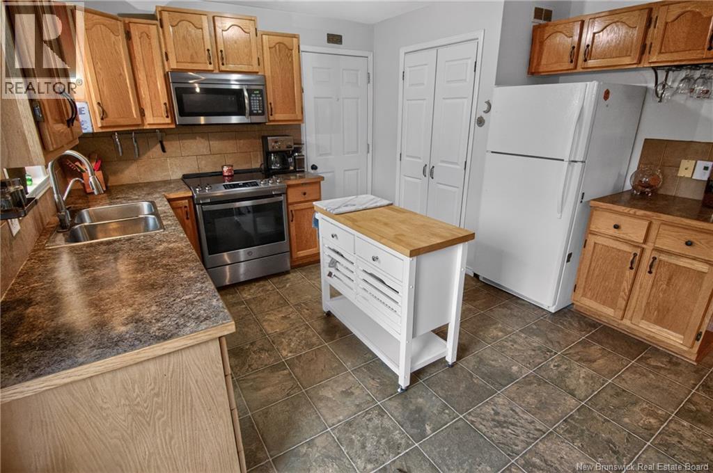 41 Rockmaple Drive Property Photo 8