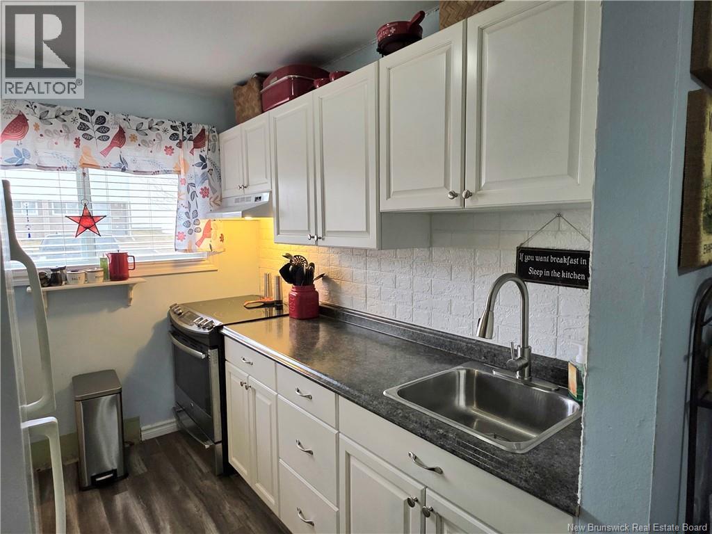 24 Suffolk Unit# 13 Property Photo 8