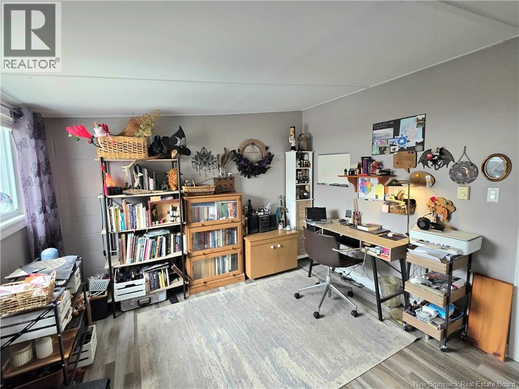 24 Suffolk Unit# 13 Property Photo 17