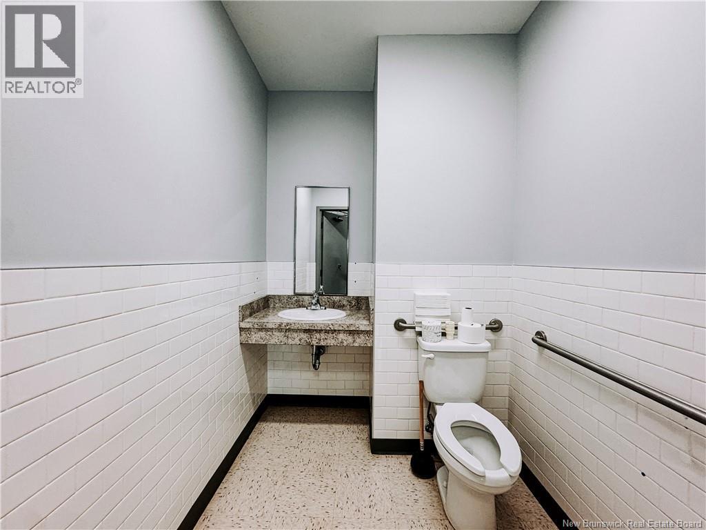 8 Galloway Street Property Photo 7