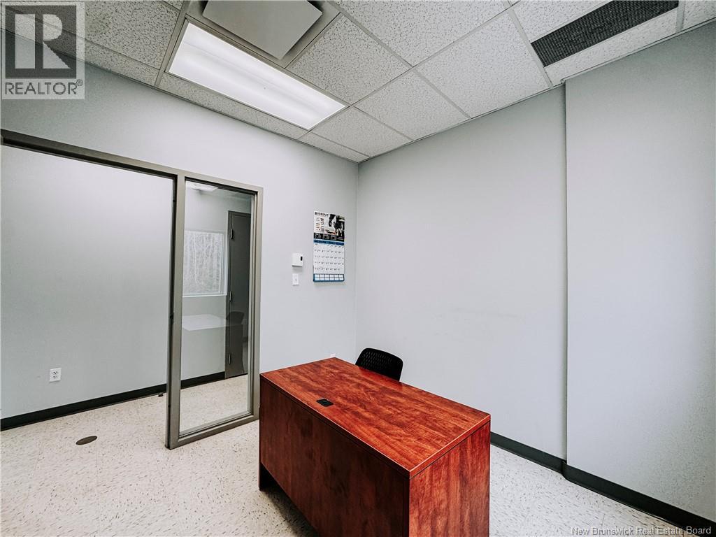 8 Galloway Street Property Photo 14