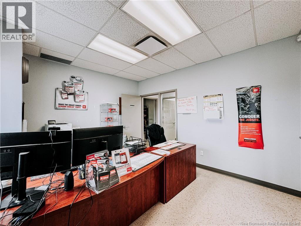 8 Galloway Street Property Photo 16