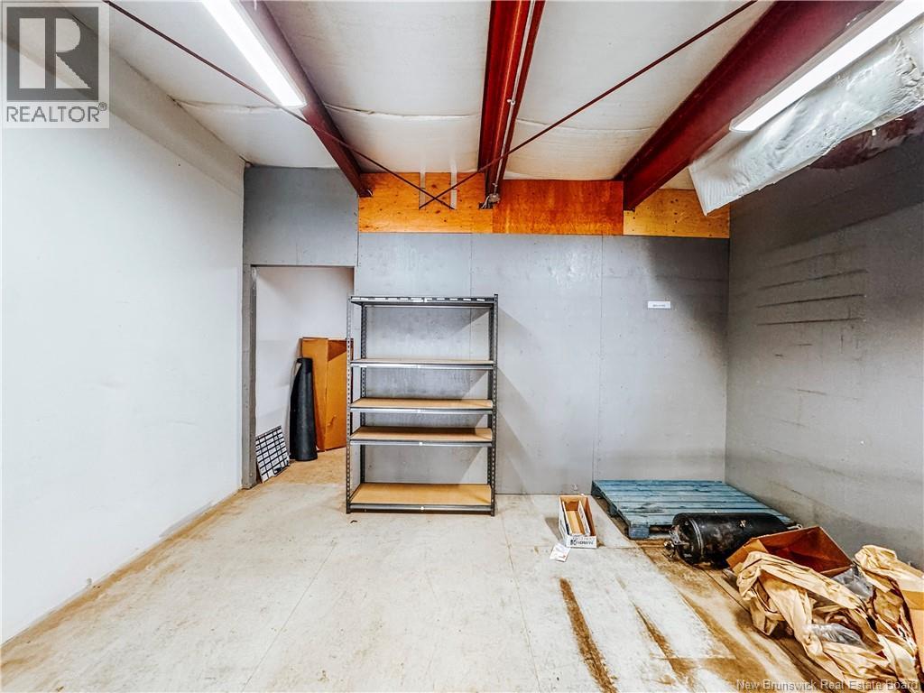 8 Galloway Street Property Photo 20