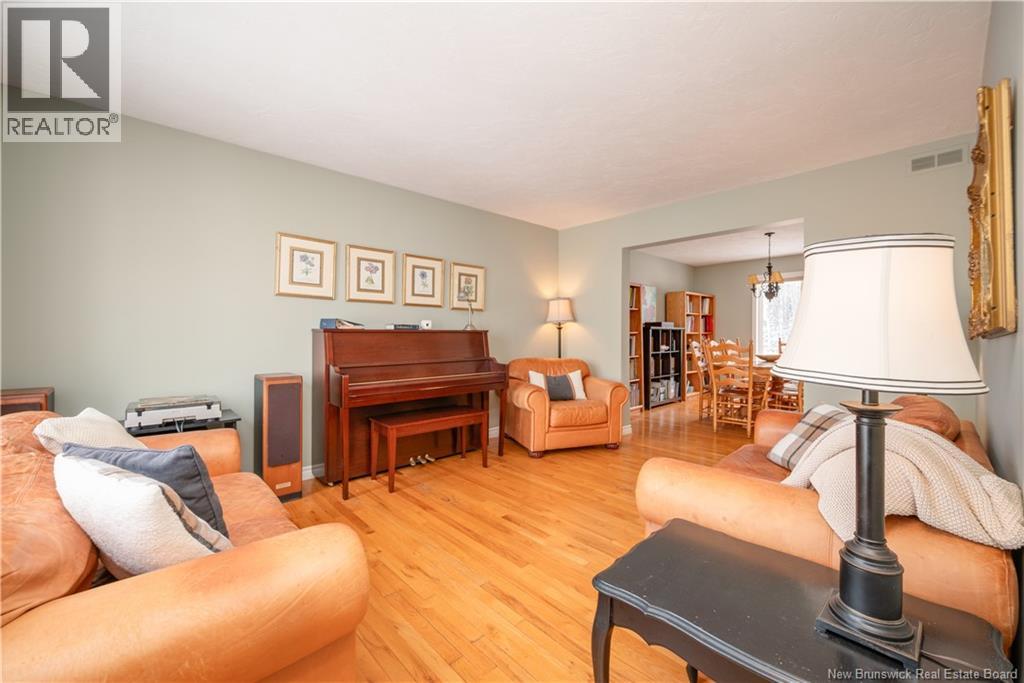 523 Alphee Street Property Photo 6