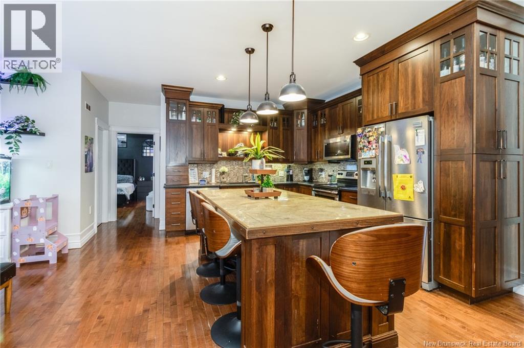 11 Mitchell Wayne Property Photo 9
