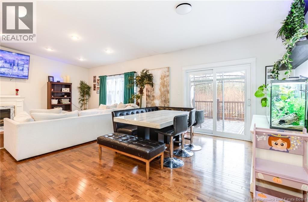 11 Mitchell Wayne Property Photo 15