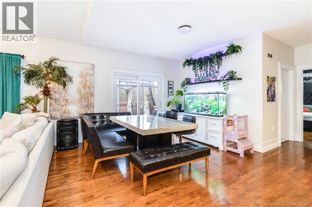 11 Mitchell Wayne Property Photo 16