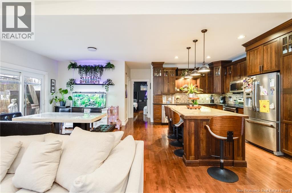 11 Mitchell Wayne Property Photo 17