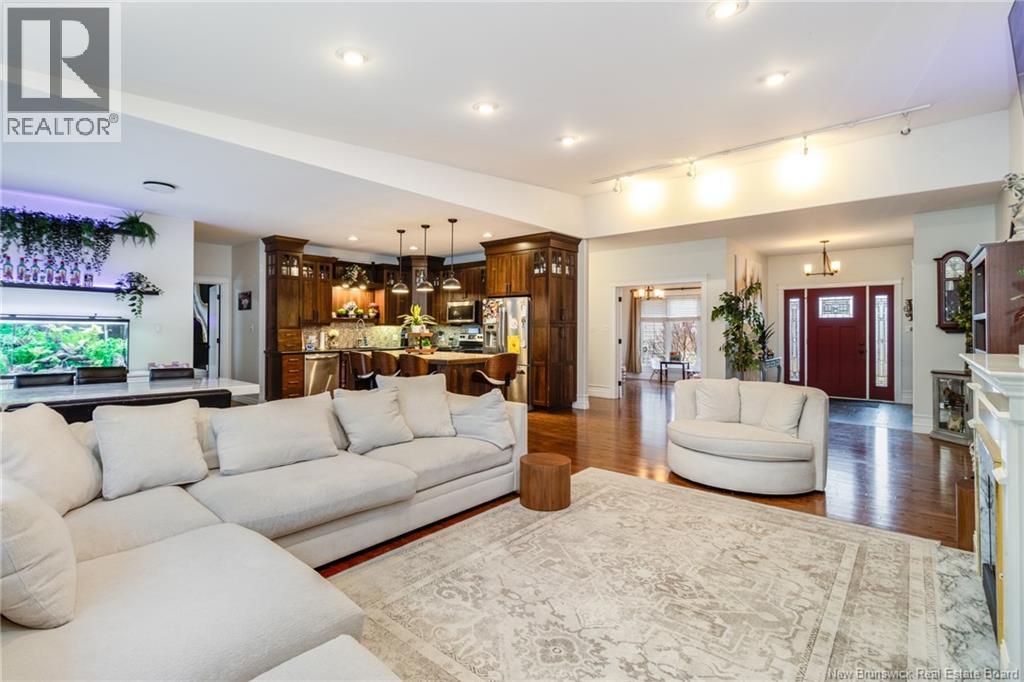 11 Mitchell Wayne Property Photo 18