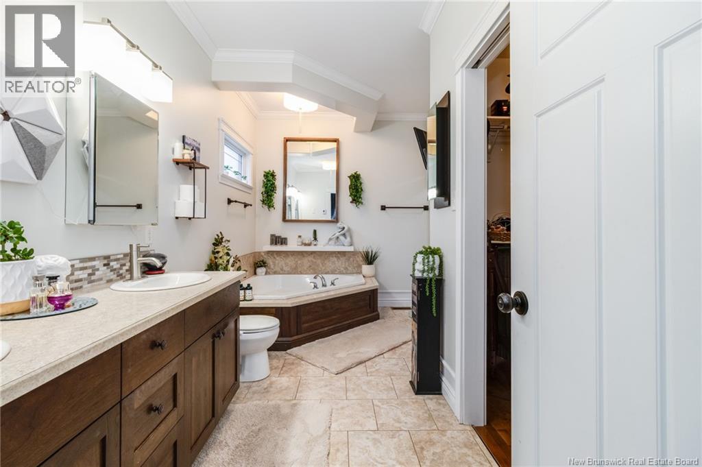 11 Mitchell Wayne Property Photo 25