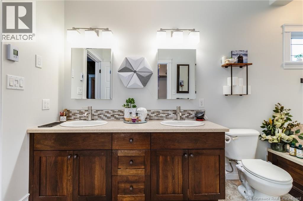 11 Mitchell Wayne Property Photo 27