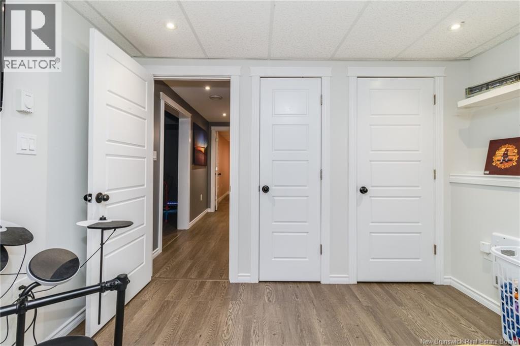 11 Mitchell Wayne Property Photo 37
