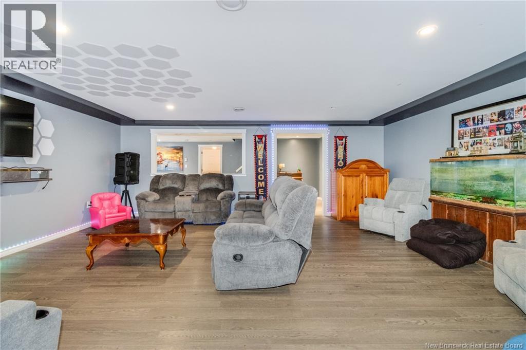 11 Mitchell Wayne Property Photo 39