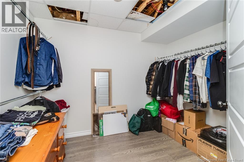 11 Mitchell Wayne Property Photo 43