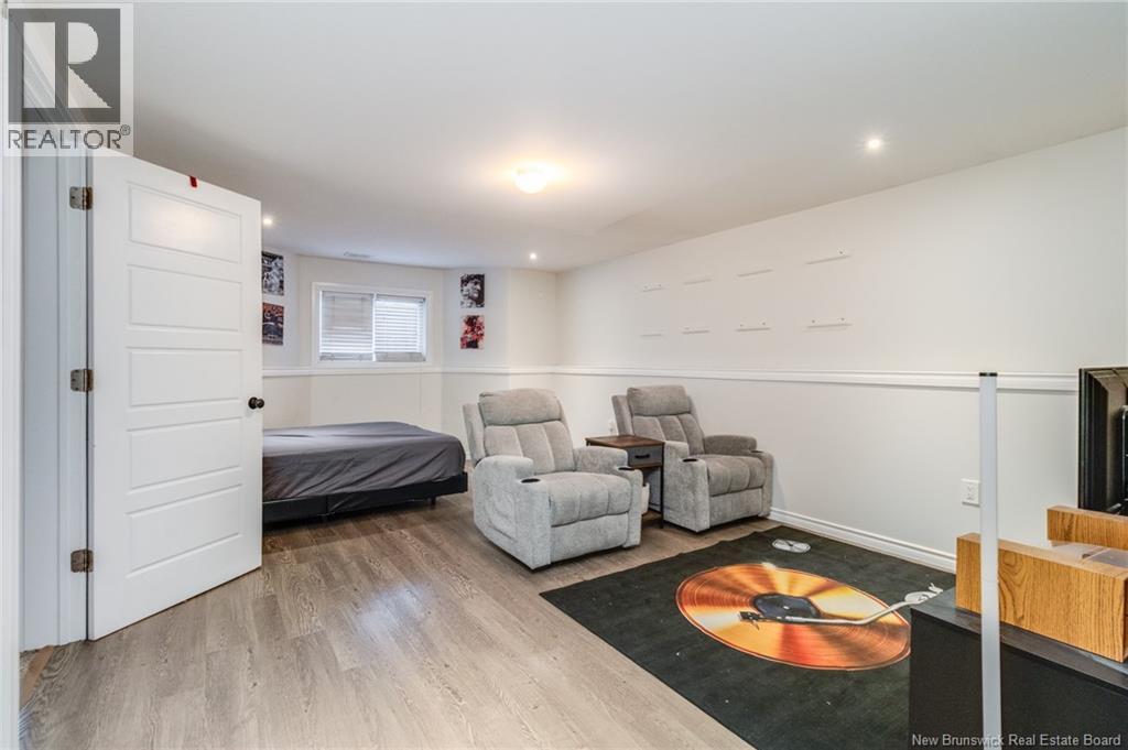 11 Mitchell Wayne Property Photo 44