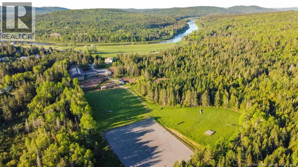 560 Lakeside Road Property Photo 1