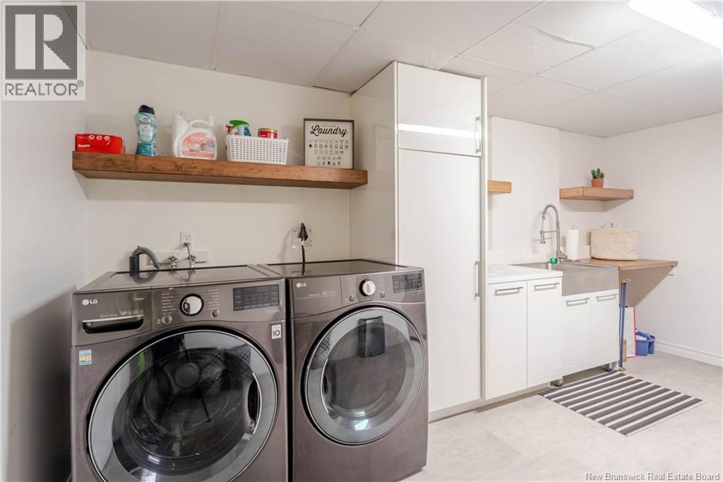241 Summerhill Row Property Photo 43