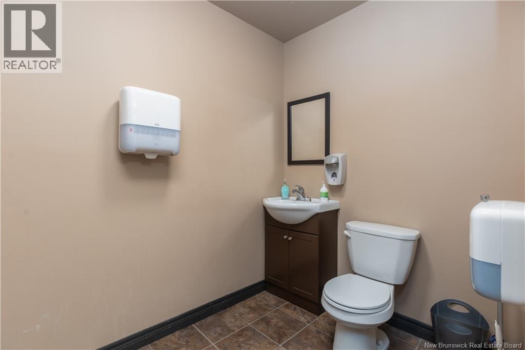 9266 Main Street Property Photo 6
