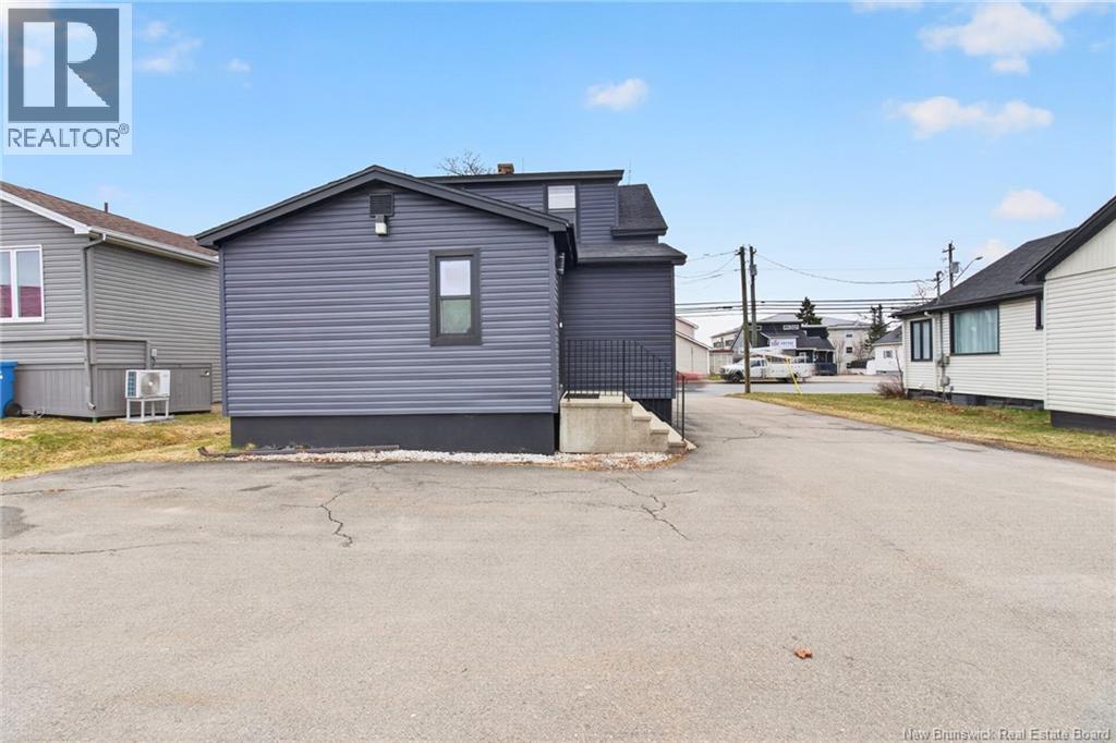 379 Champlain Street Property Photo 16