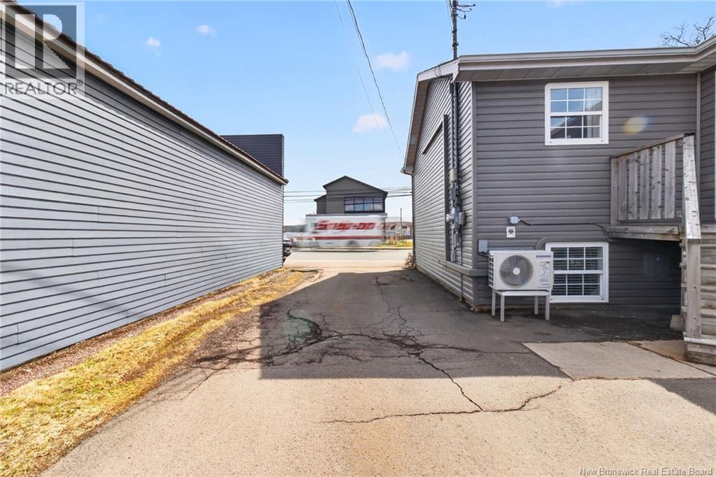 383 Champlain Street Property Photo 4