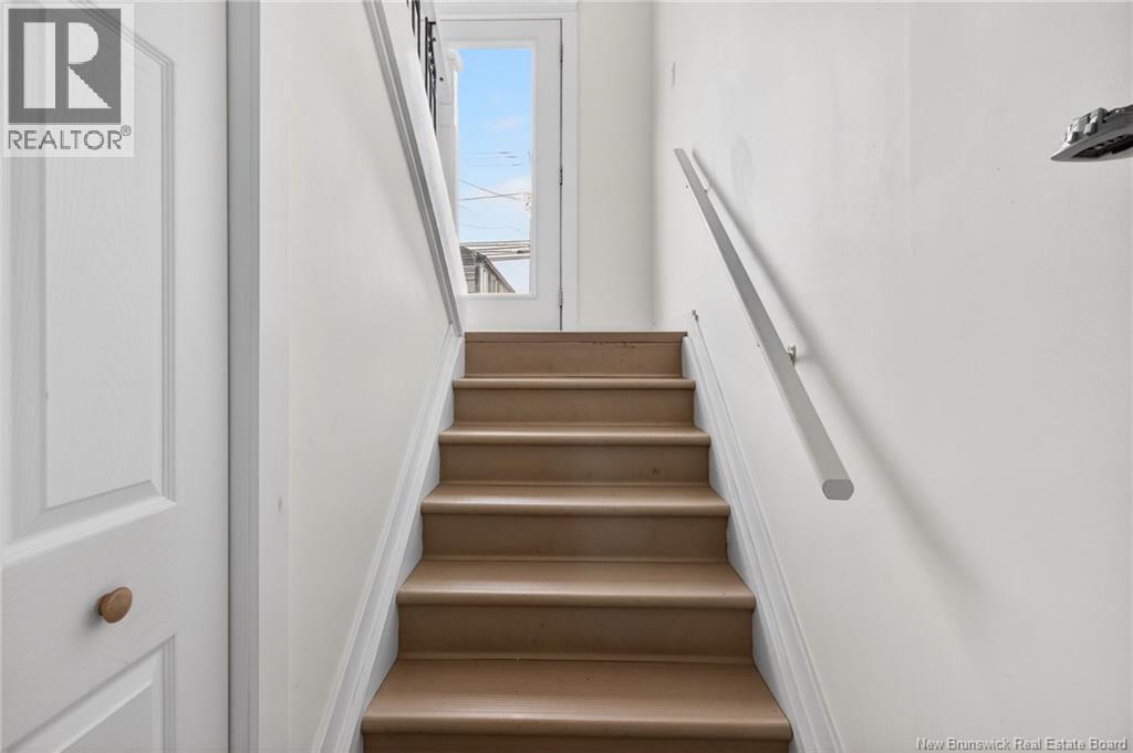 383 Champlain Street Property Photo 17