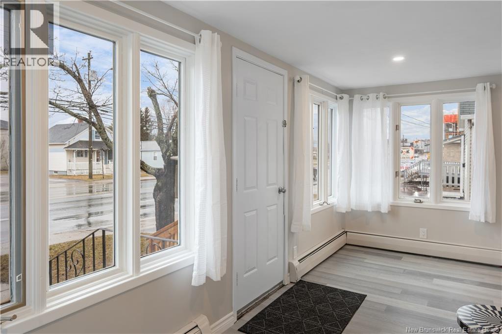 375 Champlain Street Property Photo 16