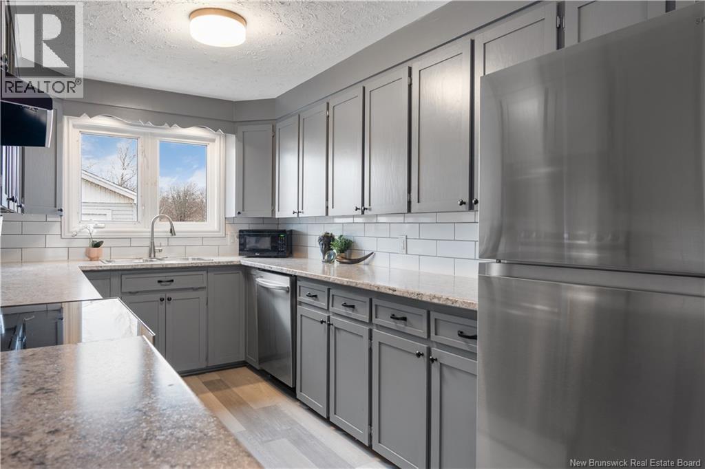 375 Champlain Street Property Photo 21