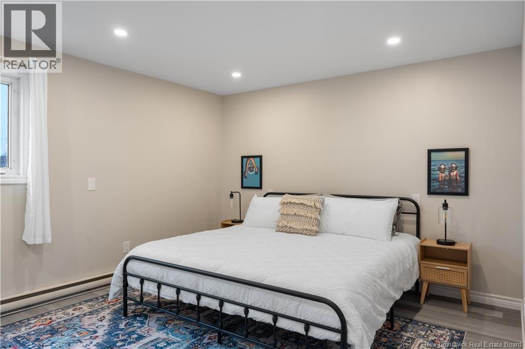 375 Champlain Street Property Photo 24