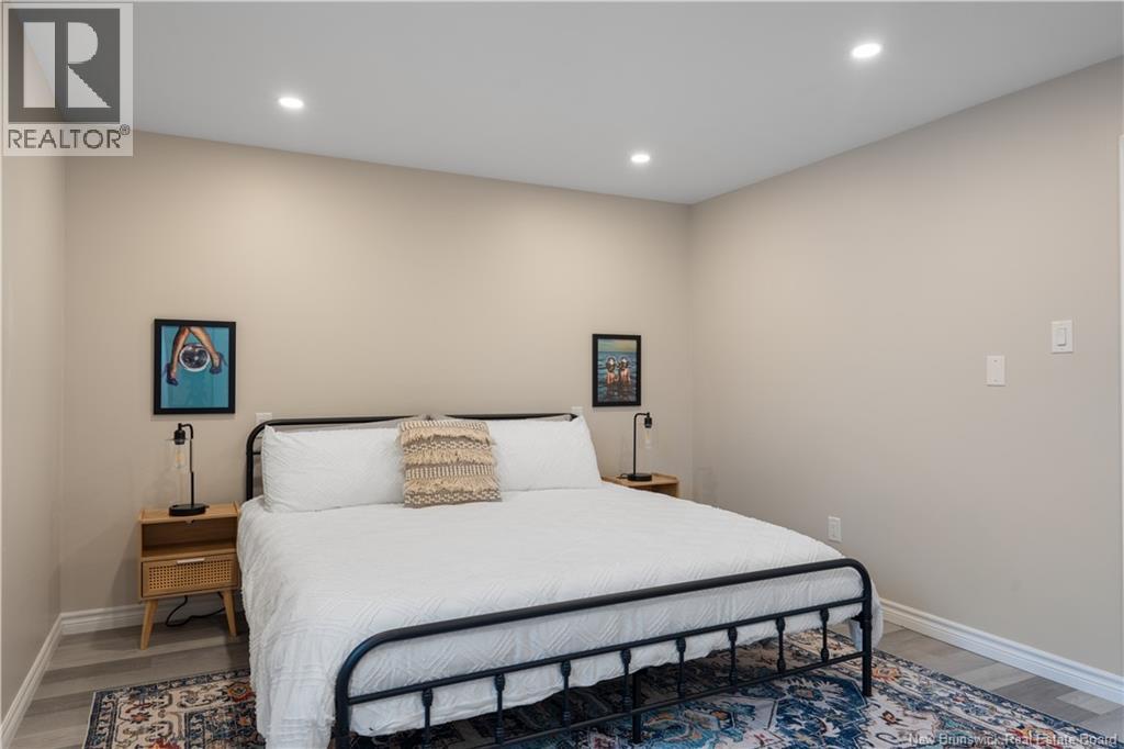 375 Champlain Street Property Photo 25