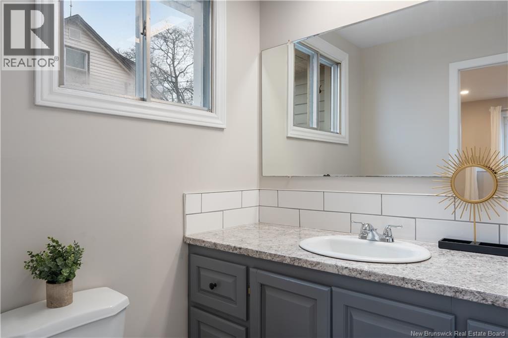 375 Champlain Street Property Photo 27