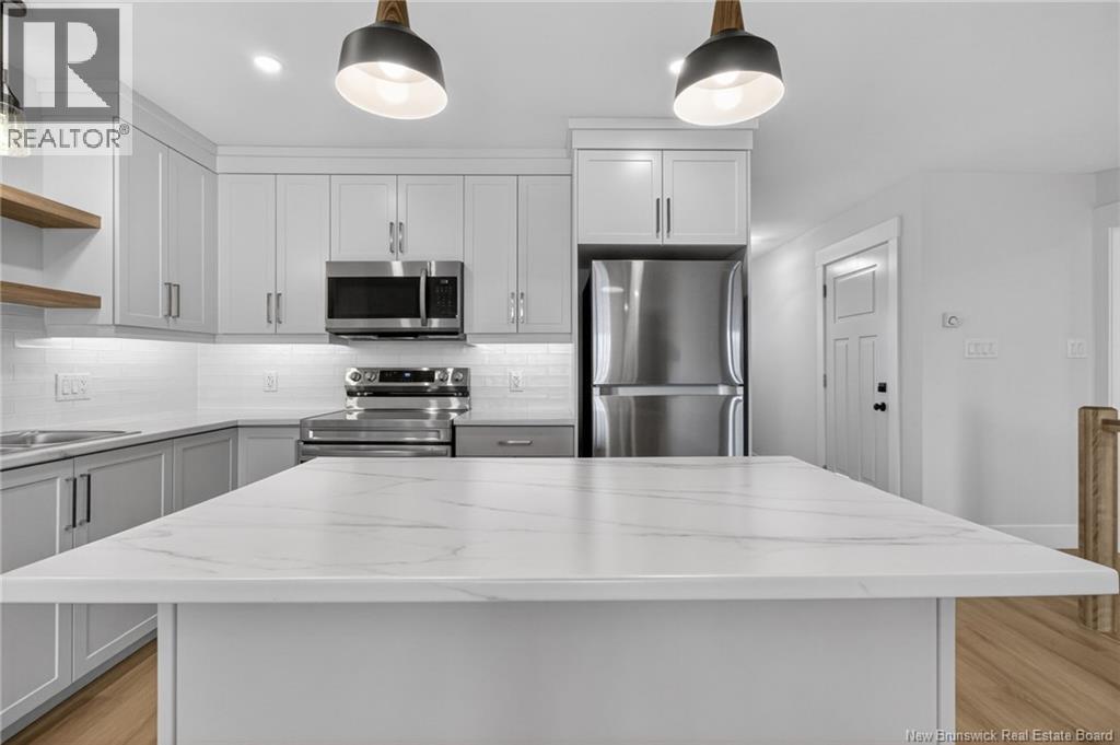 436 Lavallee Unit# 2 Property Photo 16