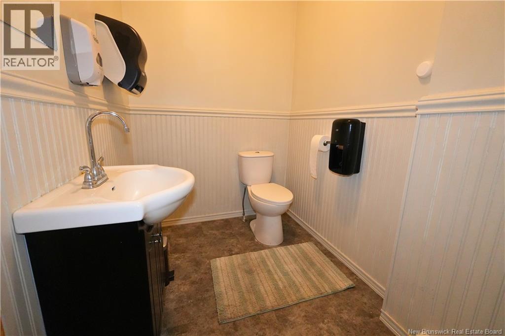 27 King Street Property Photo 17
